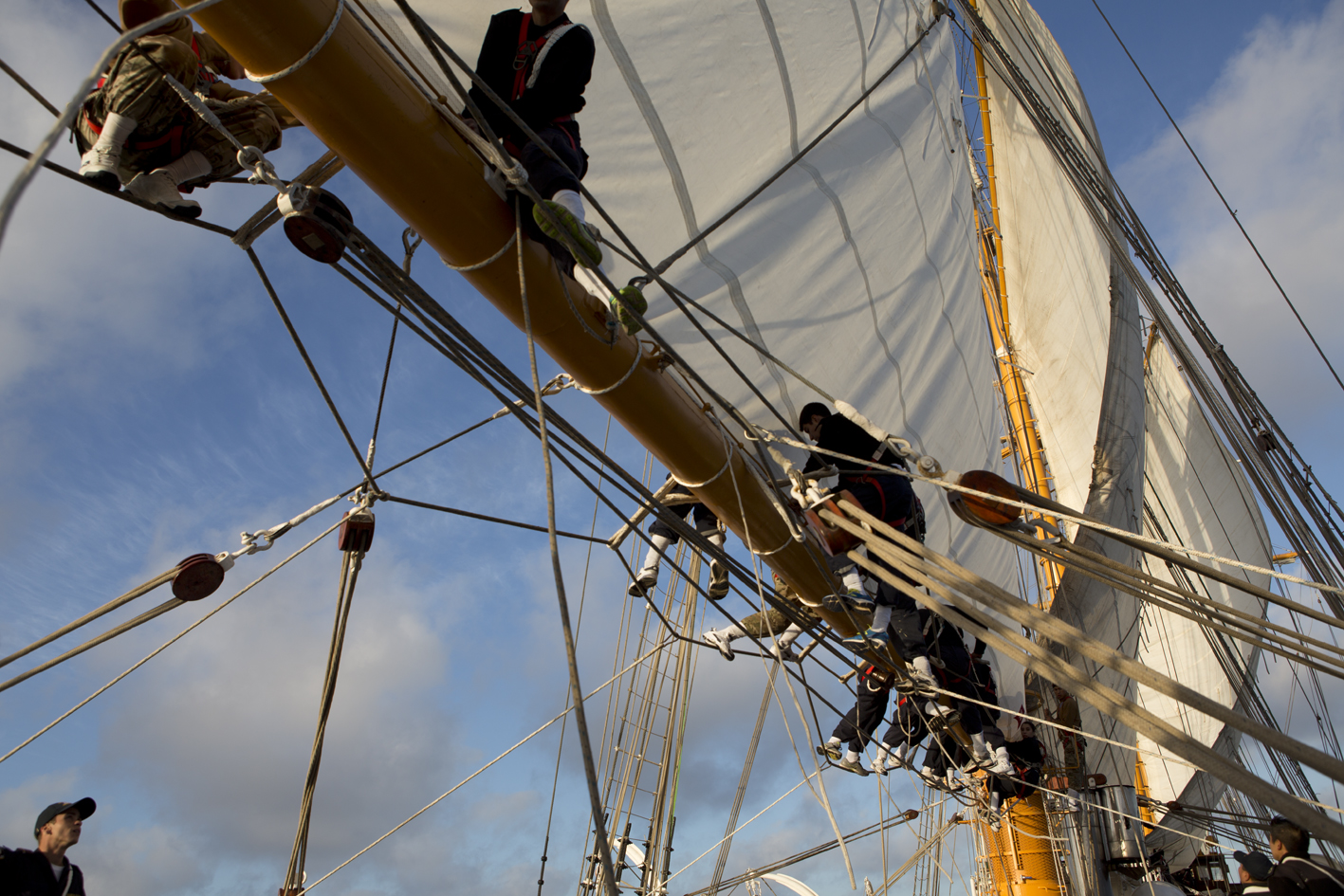 Buque Esmeralda, navegación a vela en el Océano Pacífico. Esmeralda ship, sailing in the Pacific Ocean.