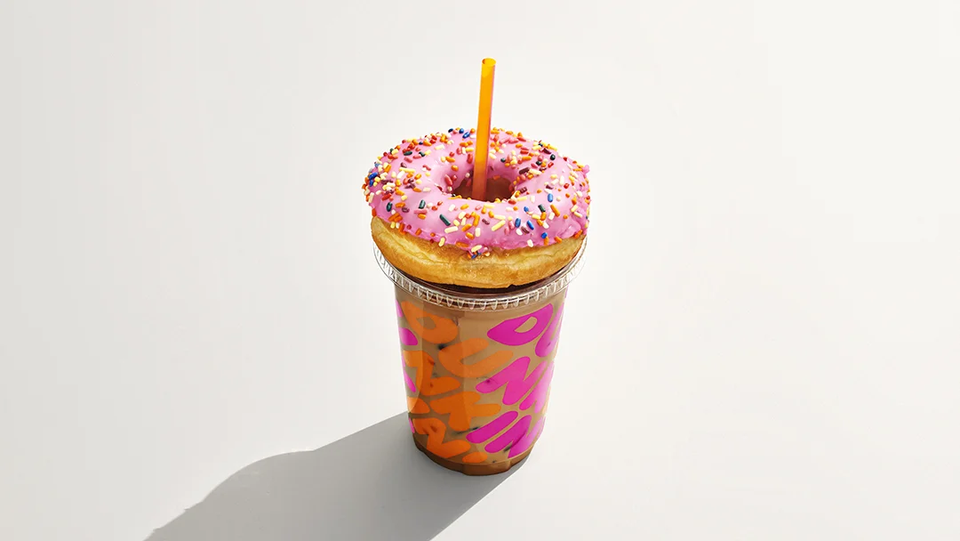 18_Dunkin_DonutOnCup.jpg