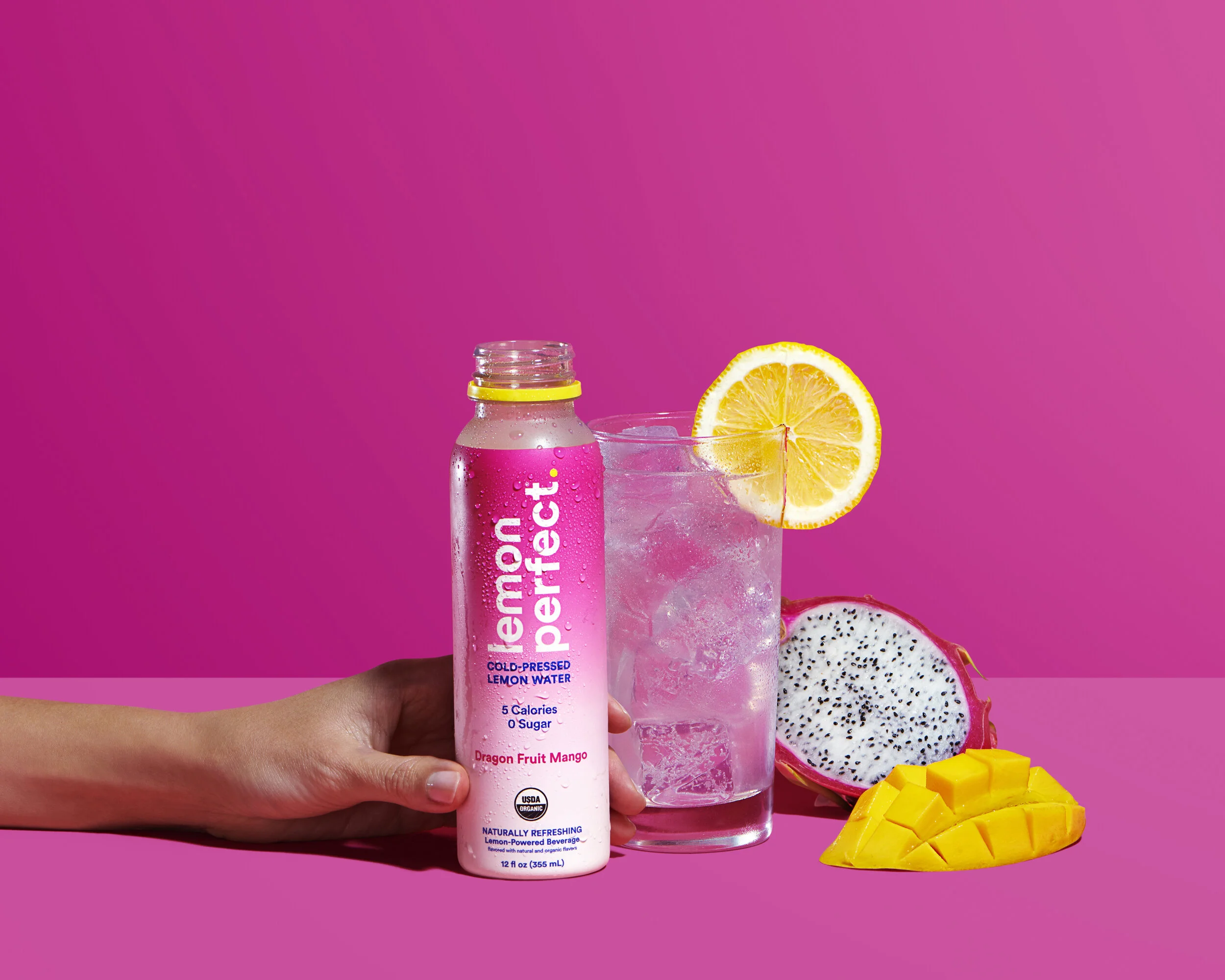 20201105_LemonPerfect_Shot 02 HeroDynamic_DragonfruitMango_0585_ALR.jpg