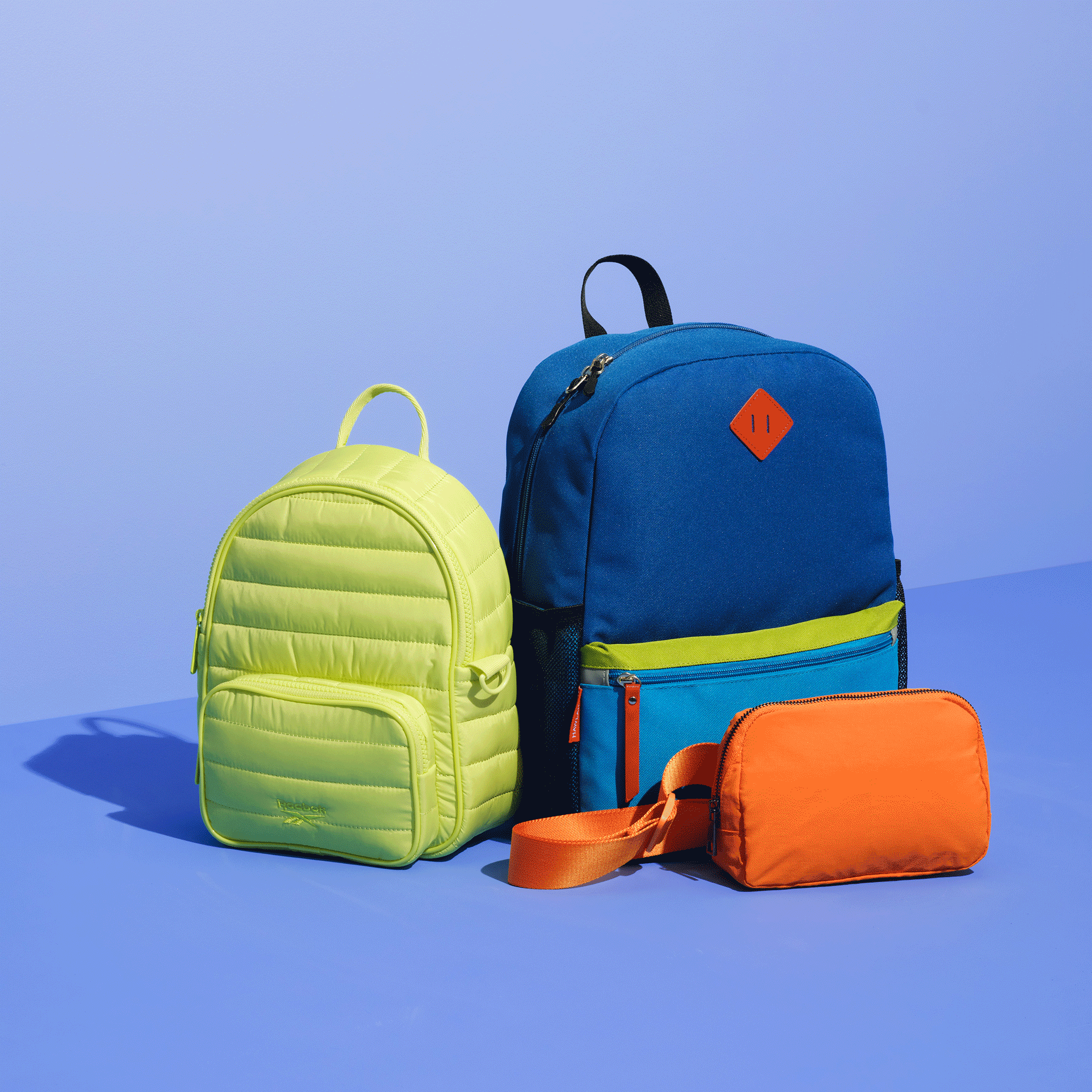 US2023DB104_OTCBTS_PRODUCT_BACKPACKS_SQUARE_GIF_jw_v2.gif