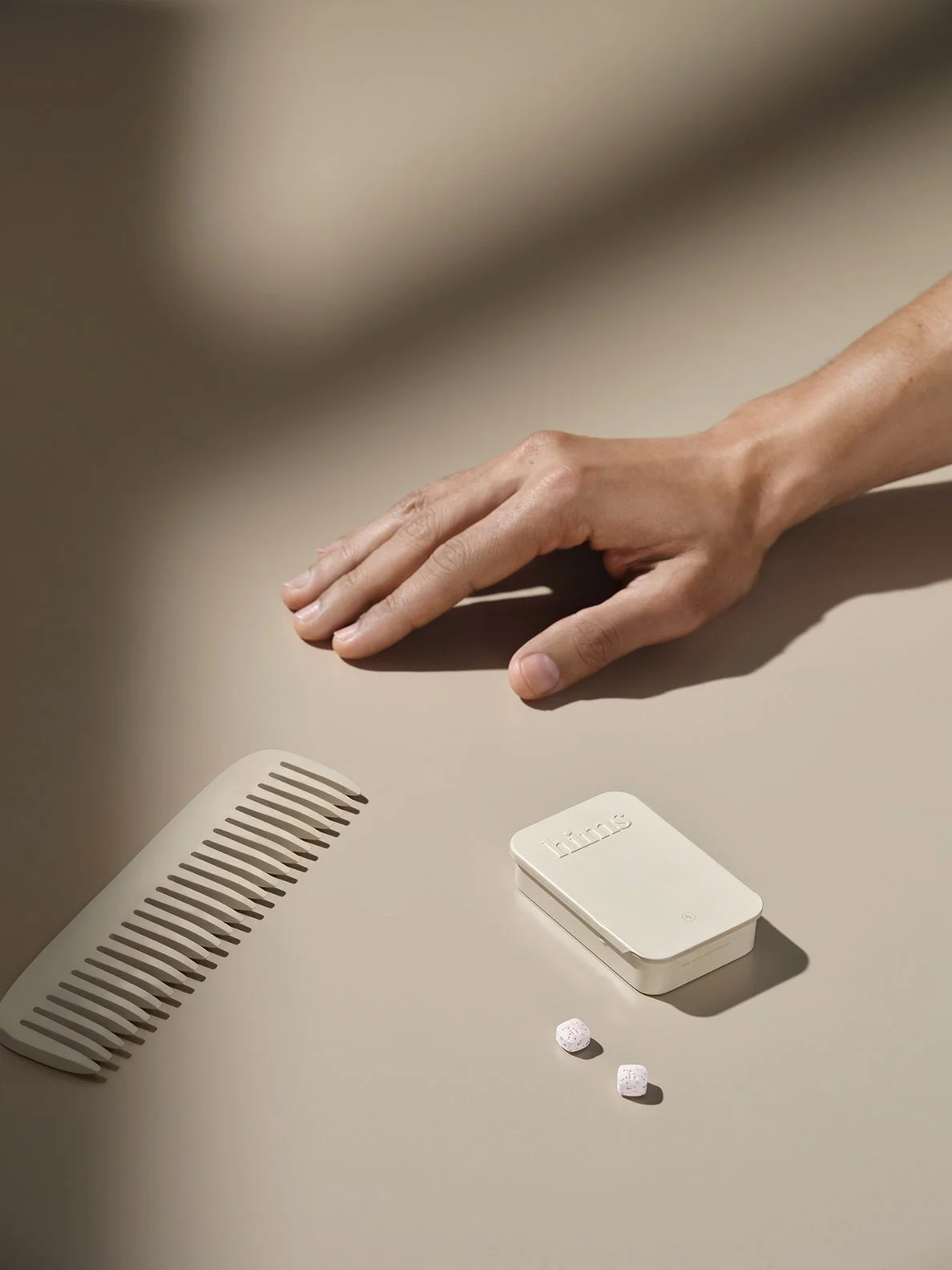 Hims_PillTin_Setup_A_0035.jpg