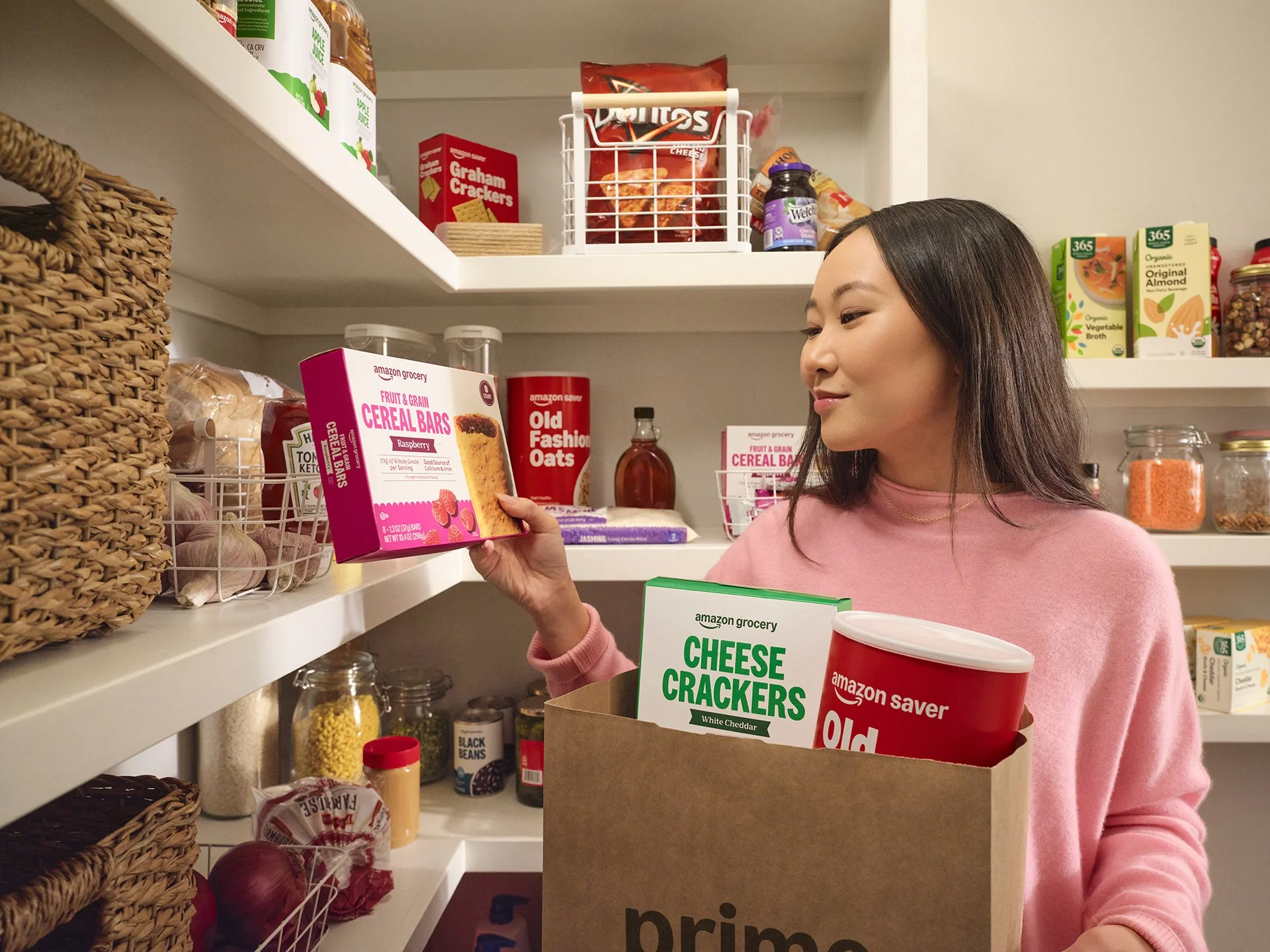 251121_AMZ-Fresh_Oct_EVGN-BrandRefresh_Photo-05_Homeowner_Pantry_0682_RGB_Final.jpg