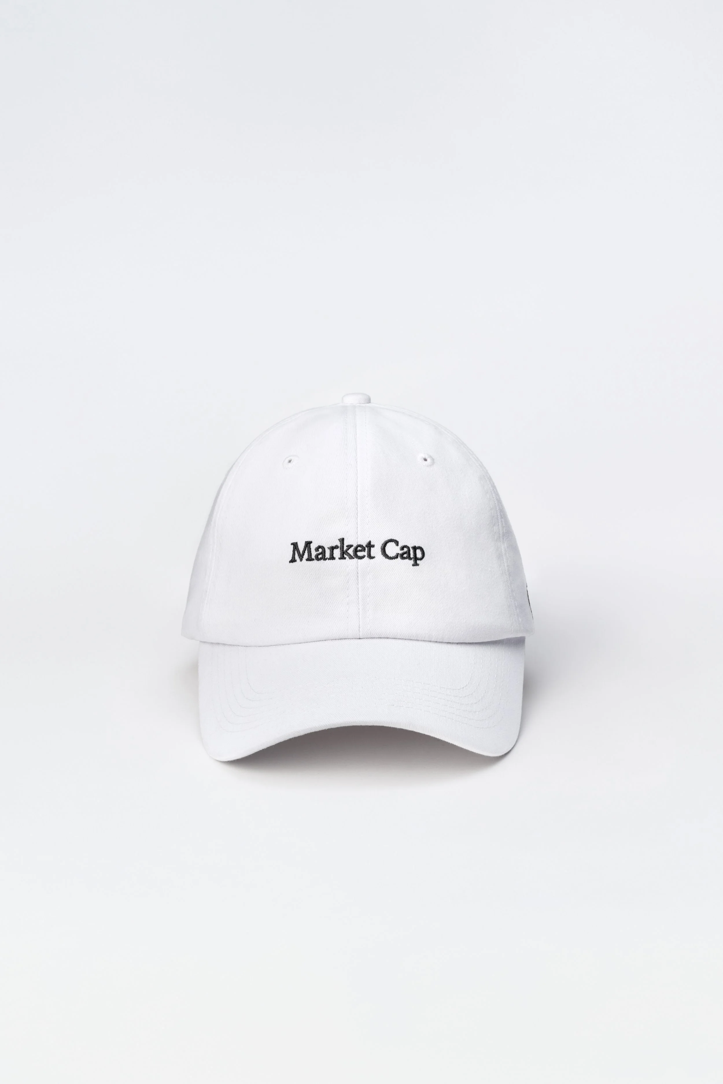 RobinHood_White_Cap_01_0002_Hero_R1_R2.jpg