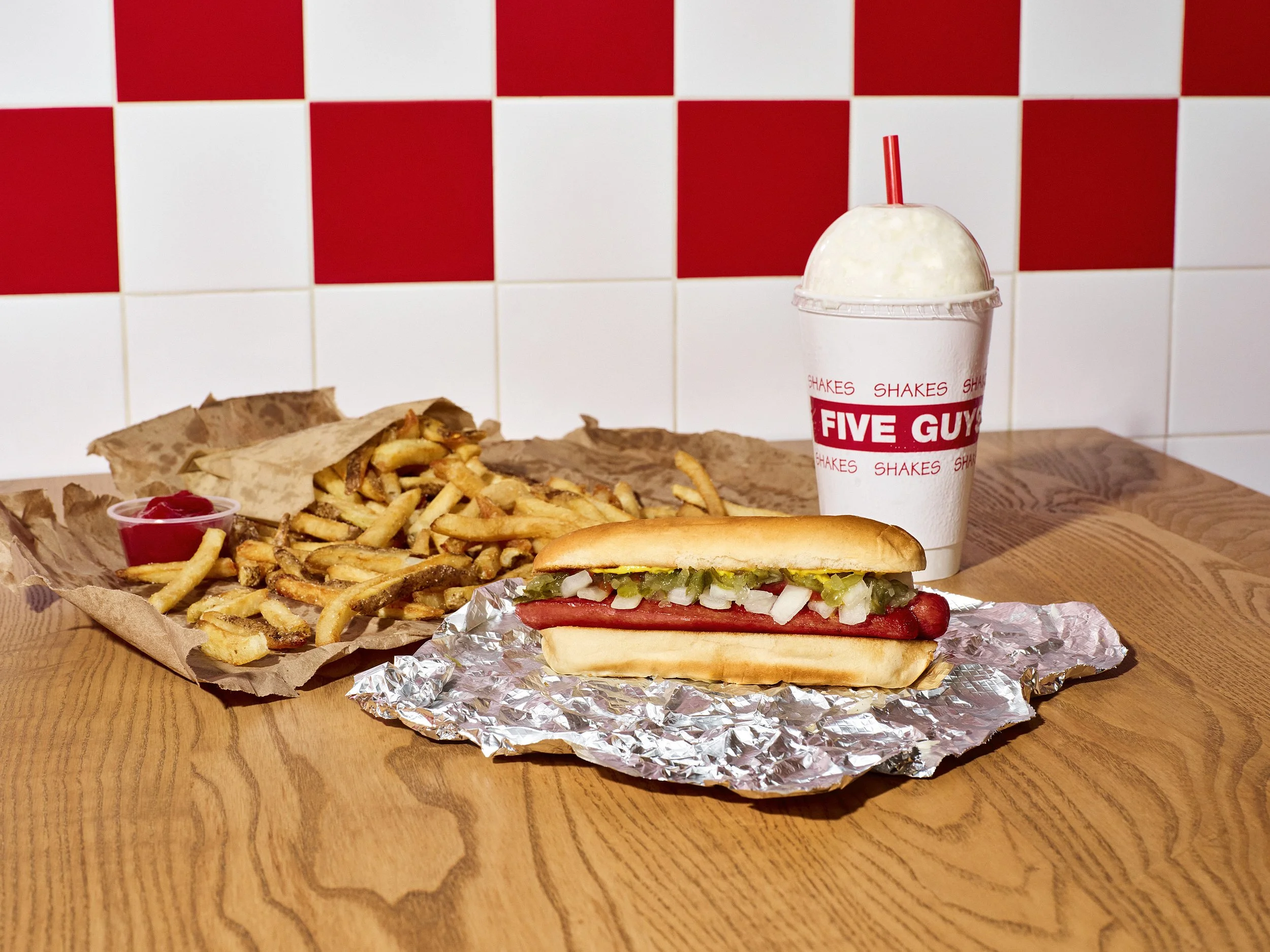 260301-Shot_08_Hotdog_Combo_Meal_0008-R1.jpg