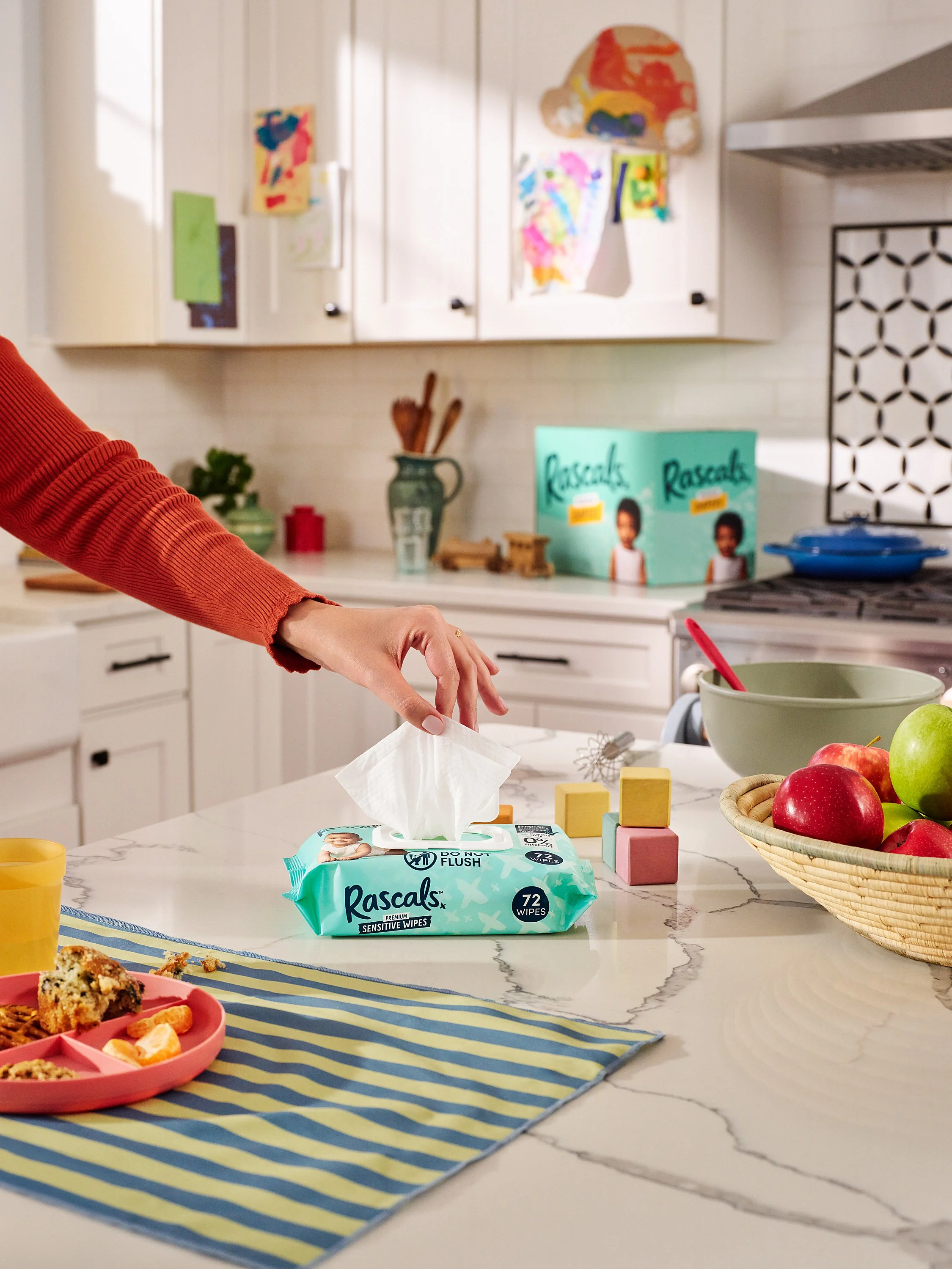 260310-Rascals_Shot_01_Wipes_Kitchen_0064-lowres.jpg