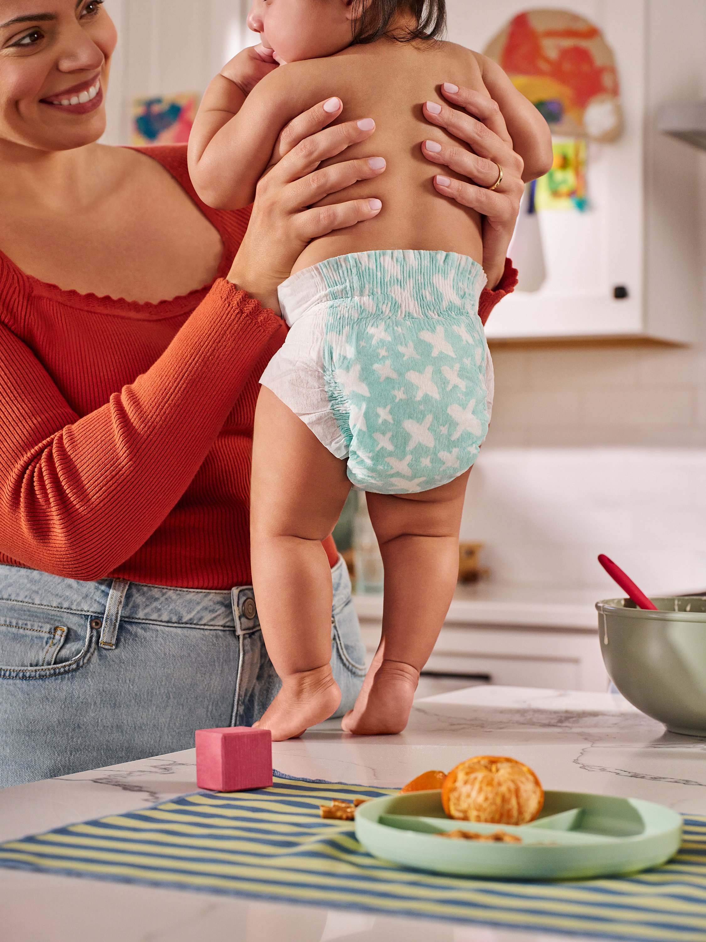 260310-Rascals_Shot_03_Diapers_Kitchen_0176-lowres.jpg