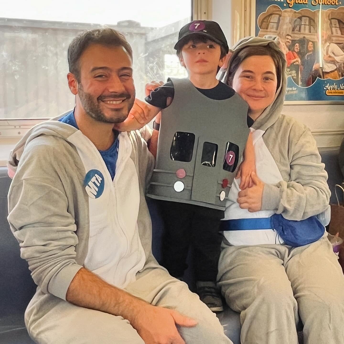 Happy Halloween 👻 Alex dressed as his favorite thing this year&hellip; The 7 Train 💜 with Mommy and Daddy as Subway Rats 🐭🐭 @mta #7train