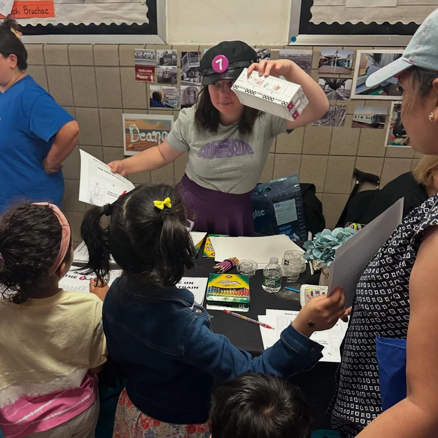 Thank you @d30cec for inviting me today to do my 7 Train craft project at the @psis78q_pta table 💜 the kids made so many cool trains 🖍️✂️ Can&rsquo;t wait to do it again