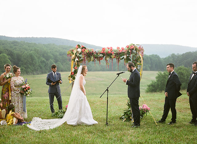 groom reads his vows