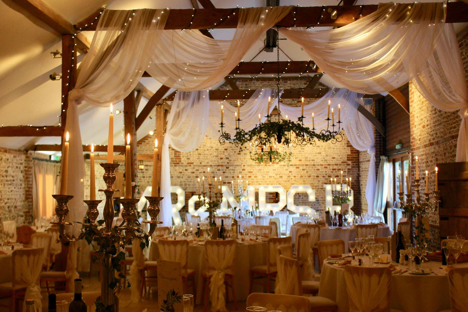 DRAPING, BACKDROPS & FLOWER WALLS