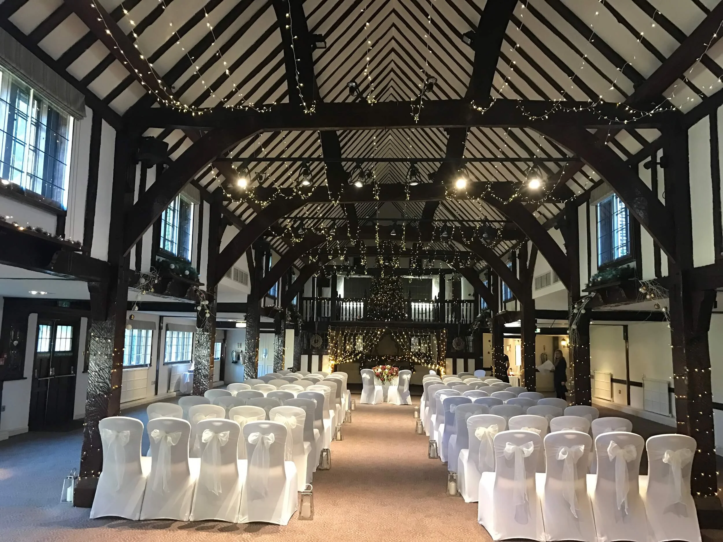 long_fairy_light_canopy_burford_bridge.jpeg