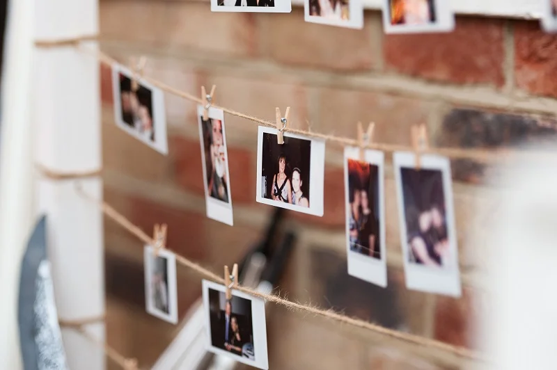 polaroid_selfie_station.jpg