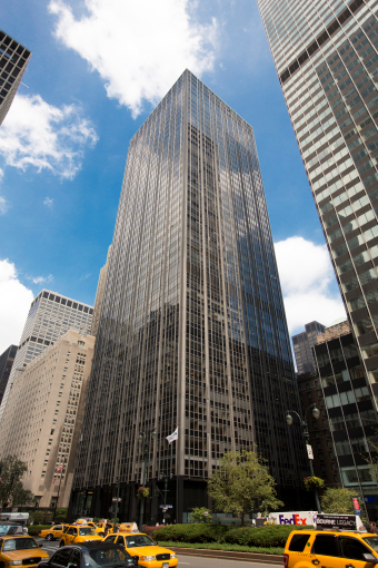 299 Park Avenue (Photo: CoStar Group).