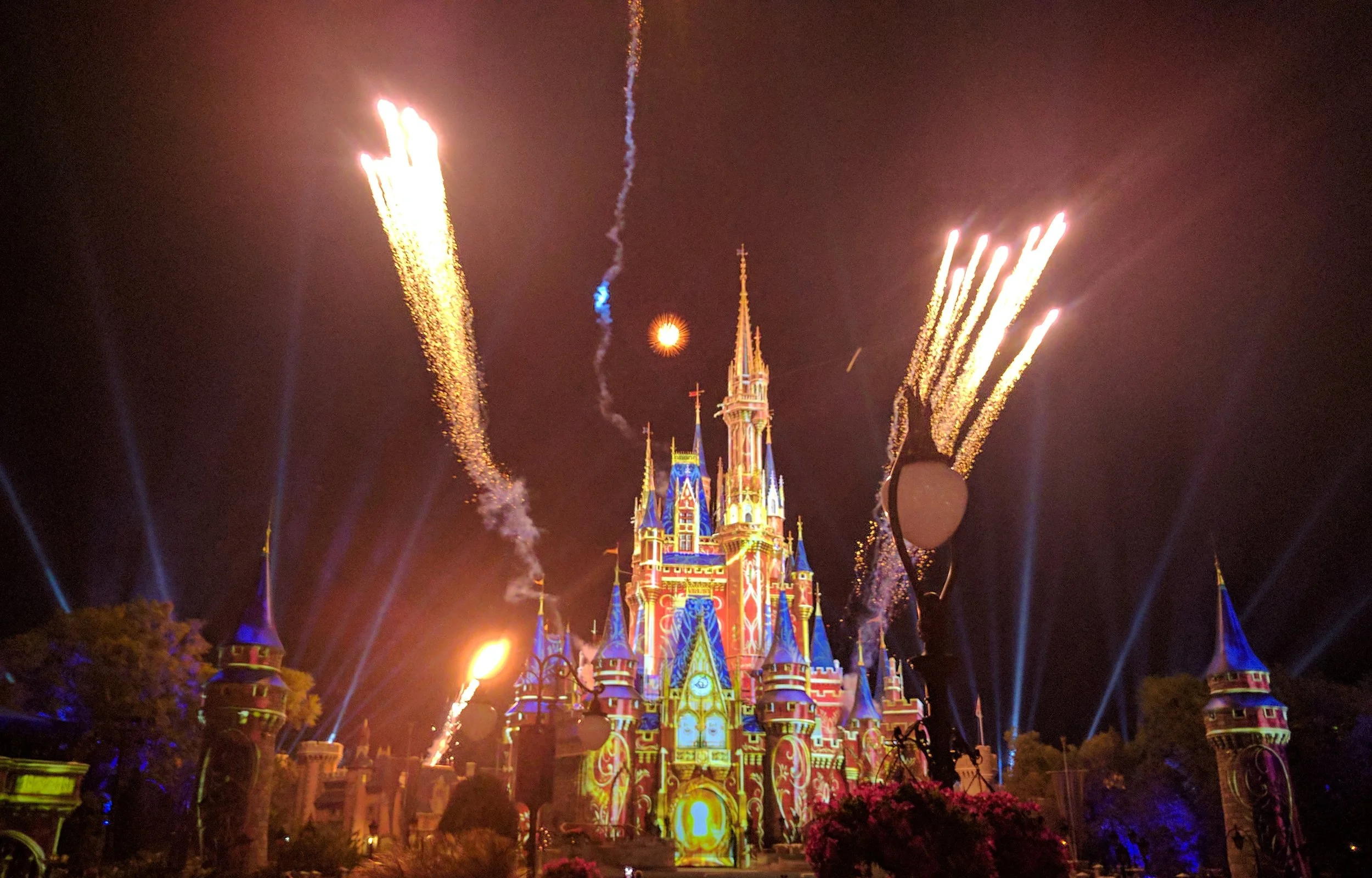Happily_Ever_After-May_16,_2017_(34585800621)_(cropped).jpg