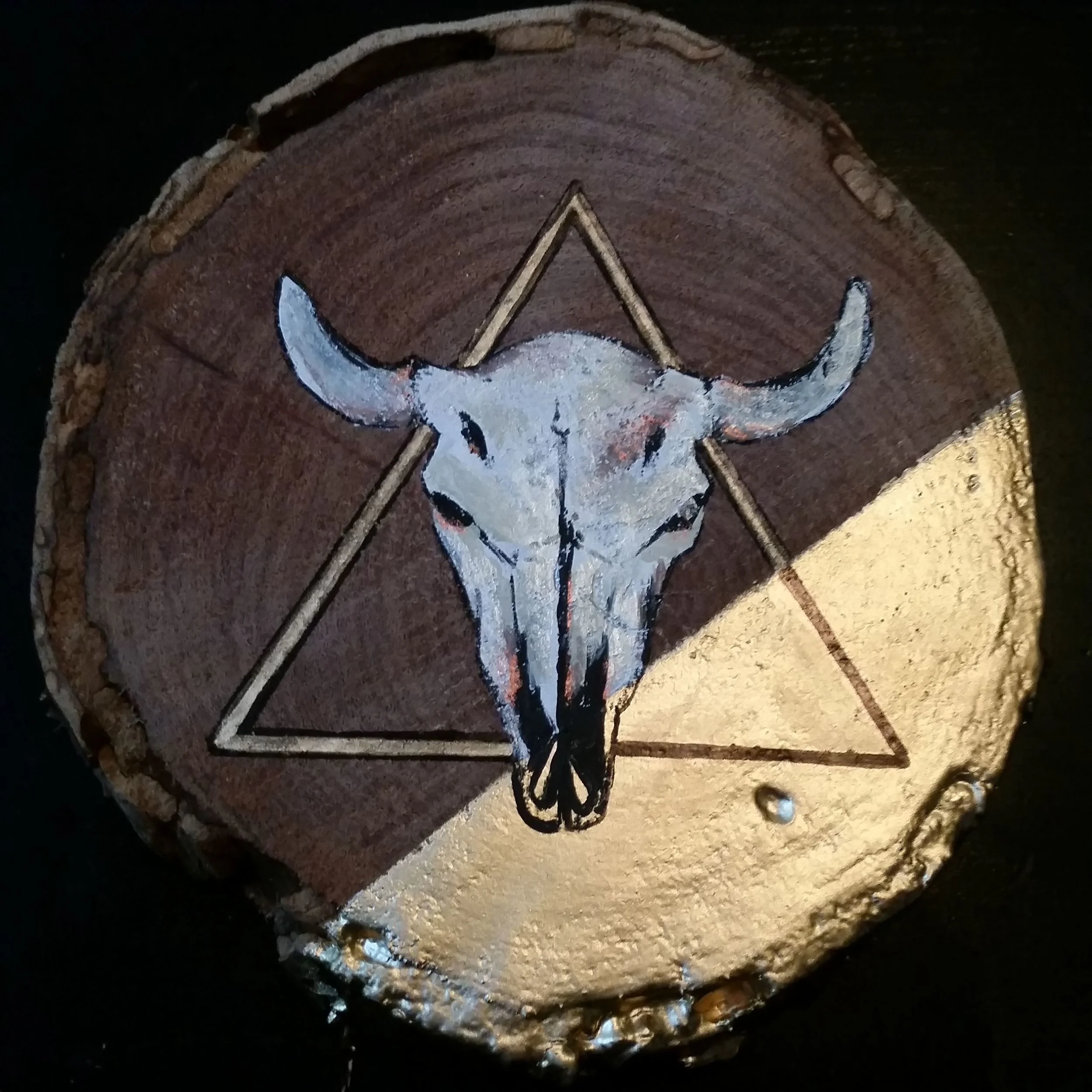 Skull & Triangle on Wood Disc 5in $65