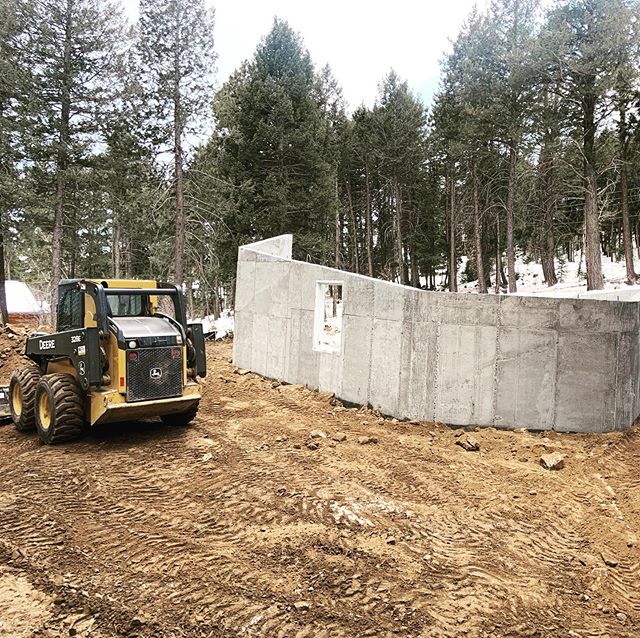 Foundation backfill coming along. 
#earthwork #highperformanceearthworks