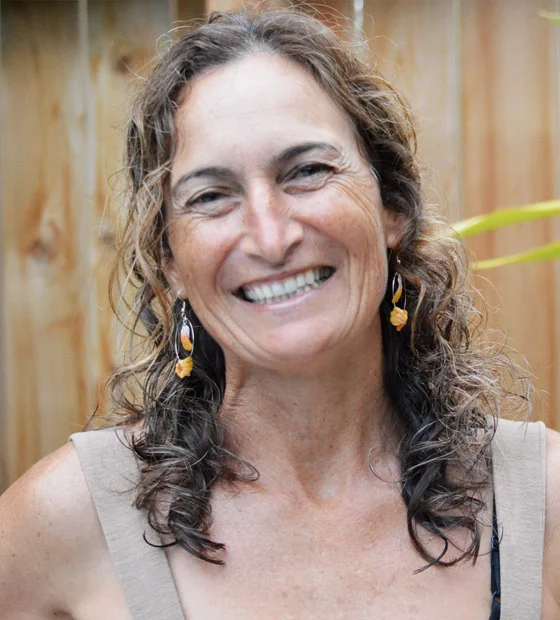 DANIELLE NAVARETTE Outdoor enthusiast, adventurer, hiker, water woman and mentor for young adults and families