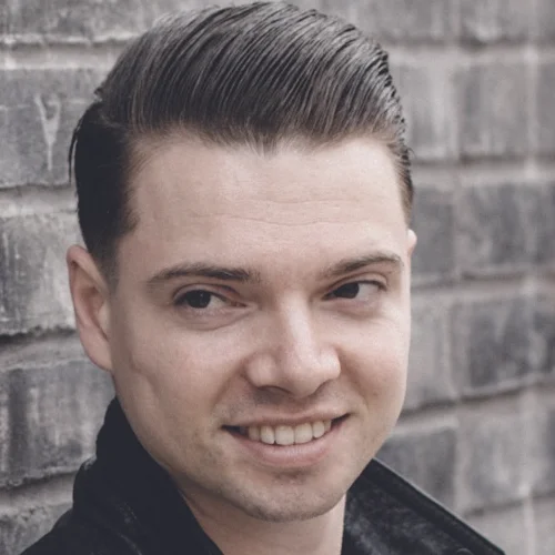 Smith,Tom_headshot.cropped.jpg
