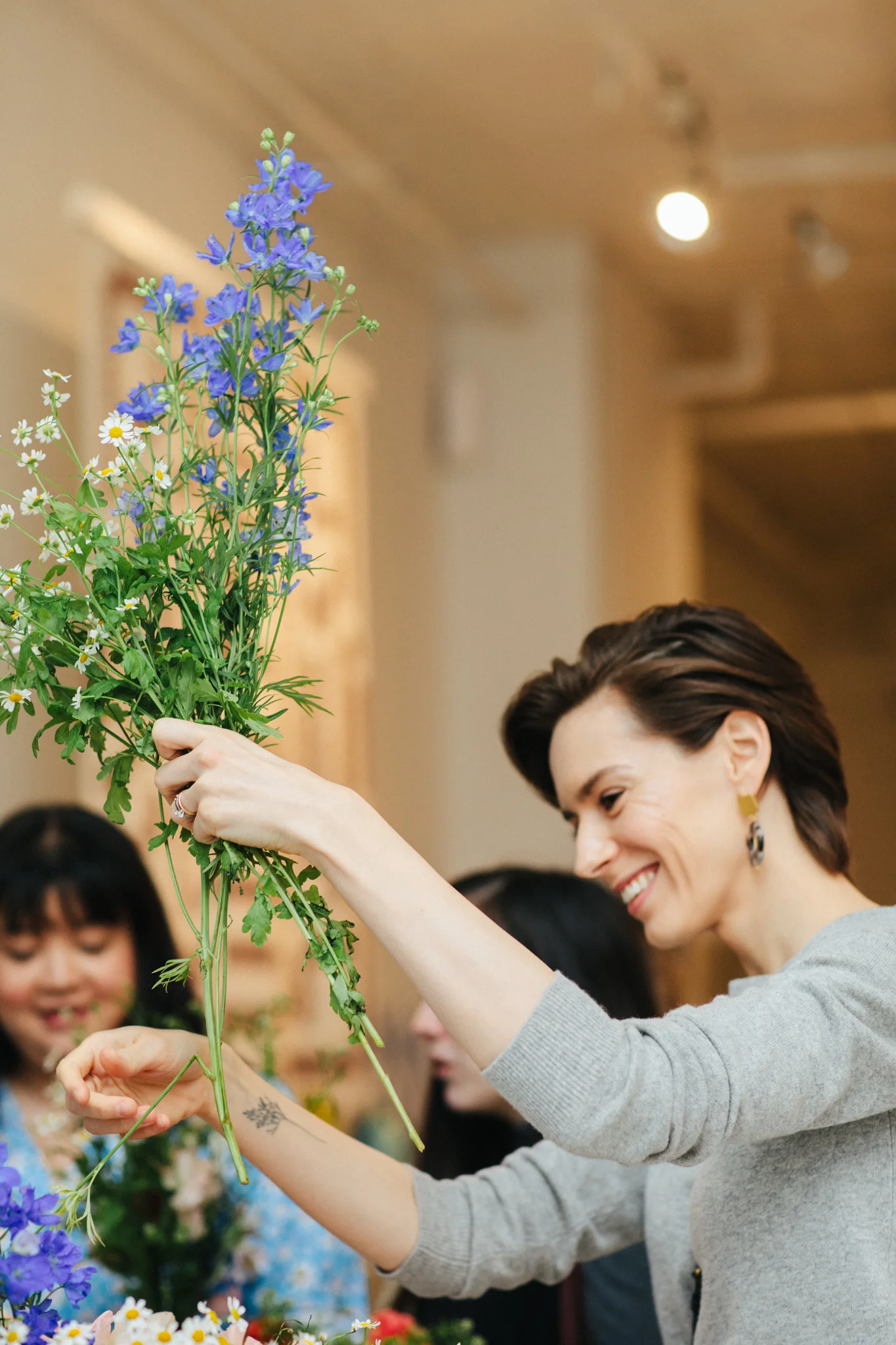 With the help of florist Jordan Danielle Thomas, everyone chose a handful of blooms to take home.