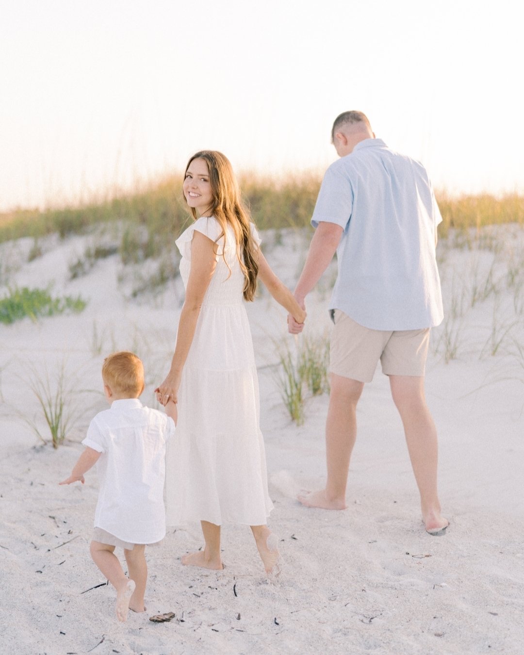 Last week I woke up early to photograph this beautiful family! Sunrise sessions, whether on the beach or not may be my new favorite. The light was so dreamy! 
.
St. Pete Beach Florida Family Photo Session
. 
#tampafamilyphotographer #tampaphotographe
