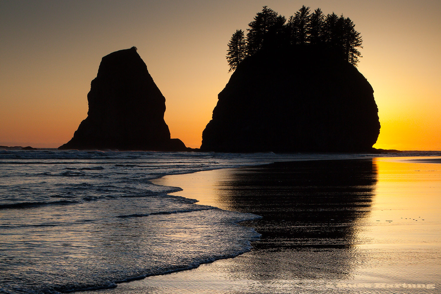 Sea stacks on Second Beach at sunset. This is a wilderness beach in the Olympic National Park in Washington State. 