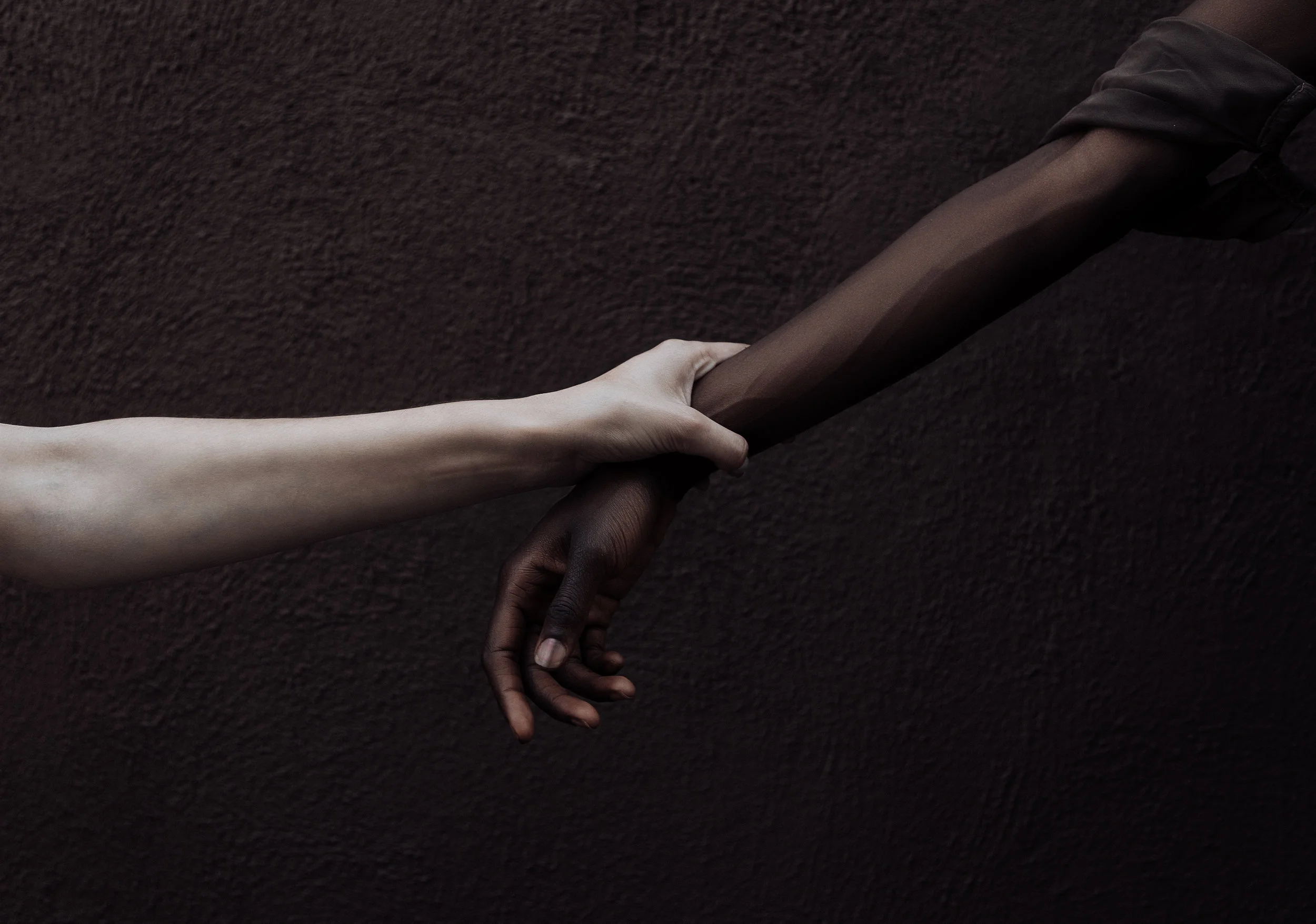 FEATURED ARTIST // NATASHA WILSON "RISE" Natasha Wilson is a LA based photographer known as De Anastacia gives us a glimpse into her creative process behind her photoshoots. See how her piece comments on whitewashing of Hollywood.