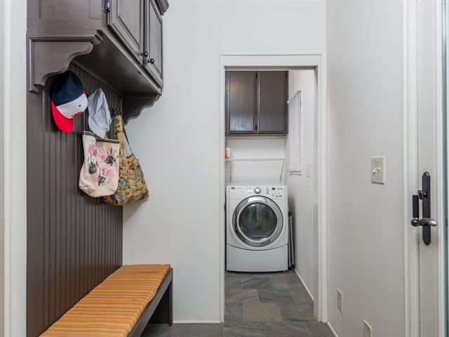 021_Laundry Area.jpg