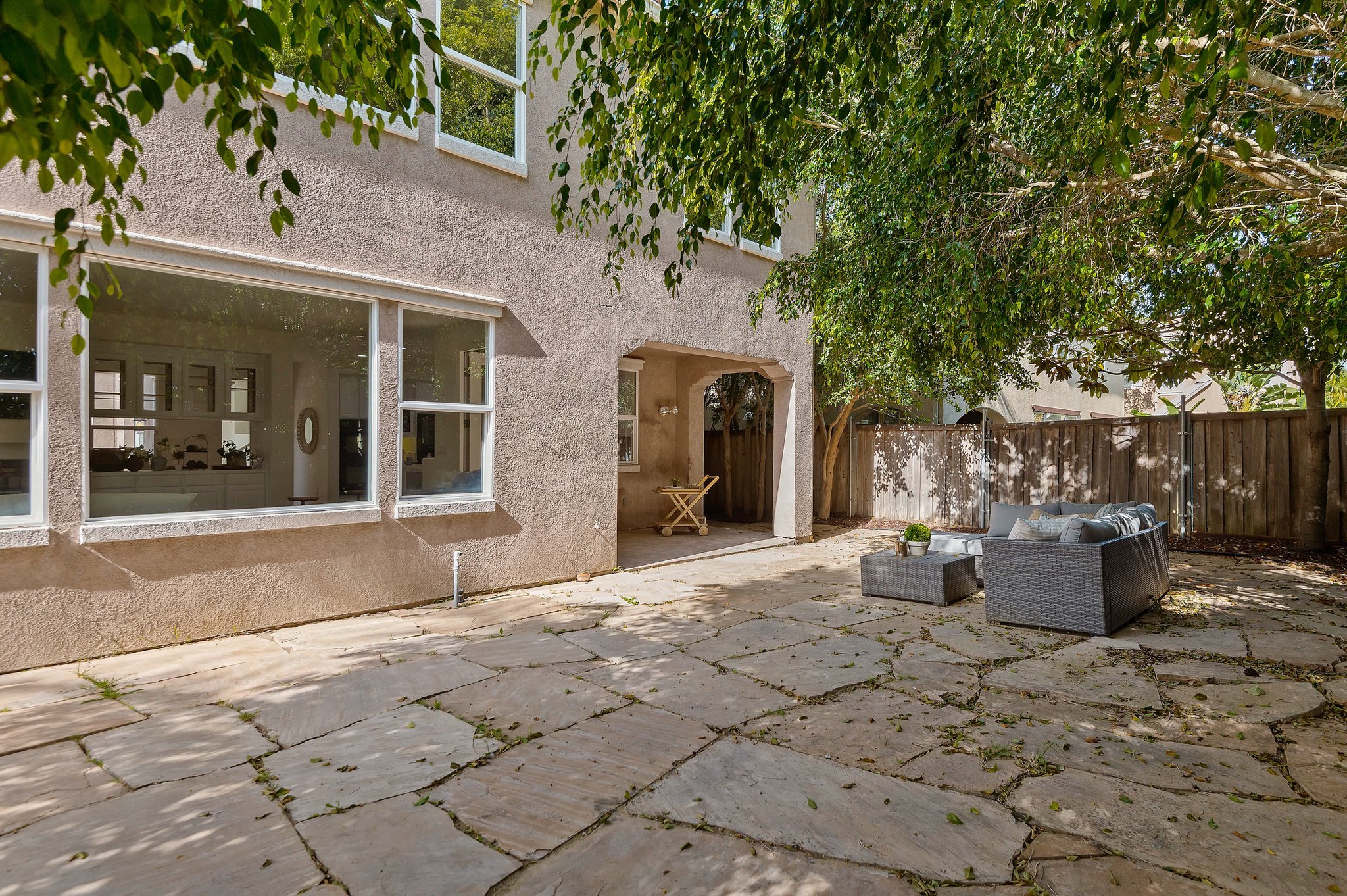 18-web-or-mls-18 - Back Yard.jpg
