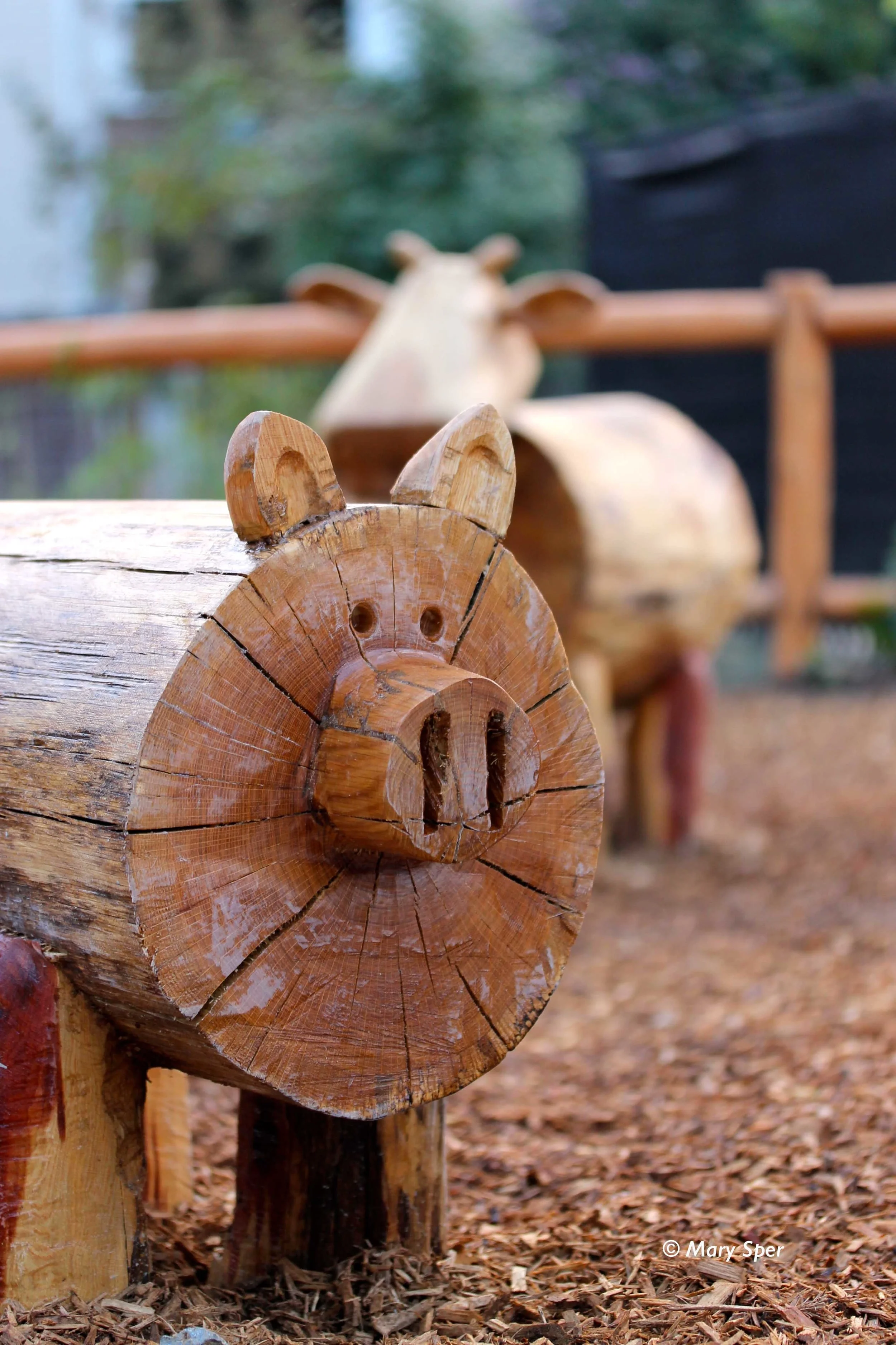 Mr Pig and Ms Cow_20150903 copy low res.jpg