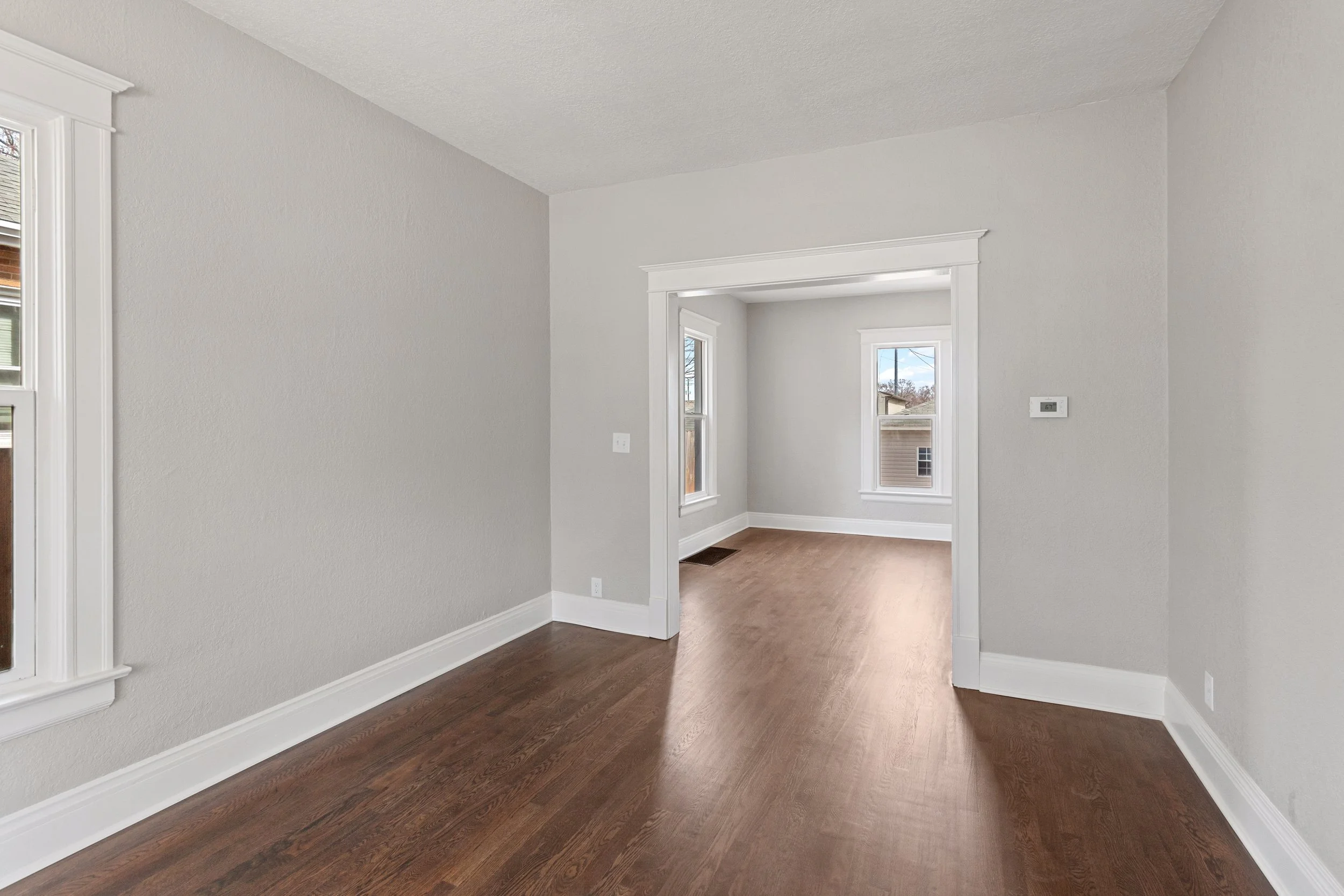 02_388SWallSt_1_LivingRoom_HiRes.jpg