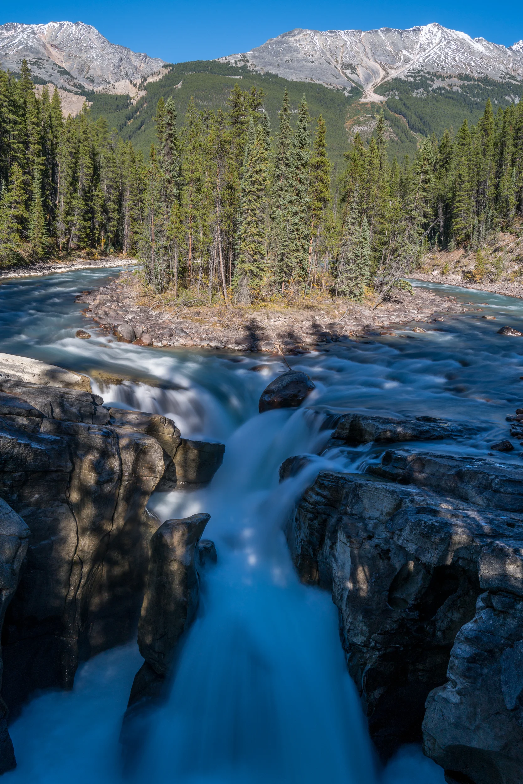 Sunwapta Falls, Canada