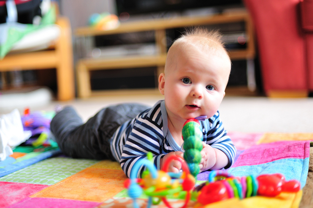 toys to help crawling