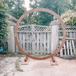 Round wood arch - $100