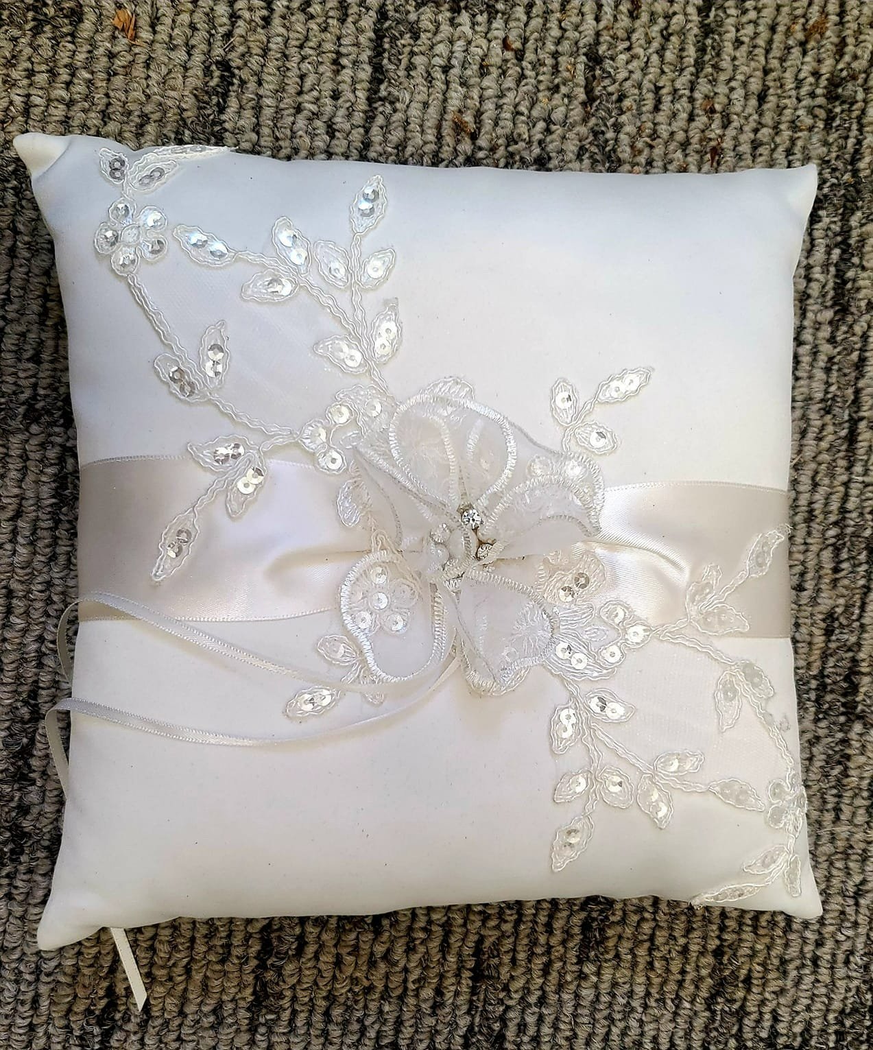 Ring Pillow (1) - $5