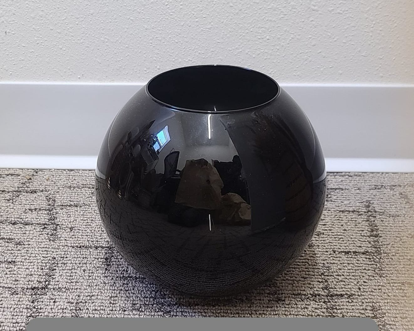 Black round vase (1) - $5