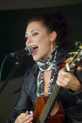 910.jpg
