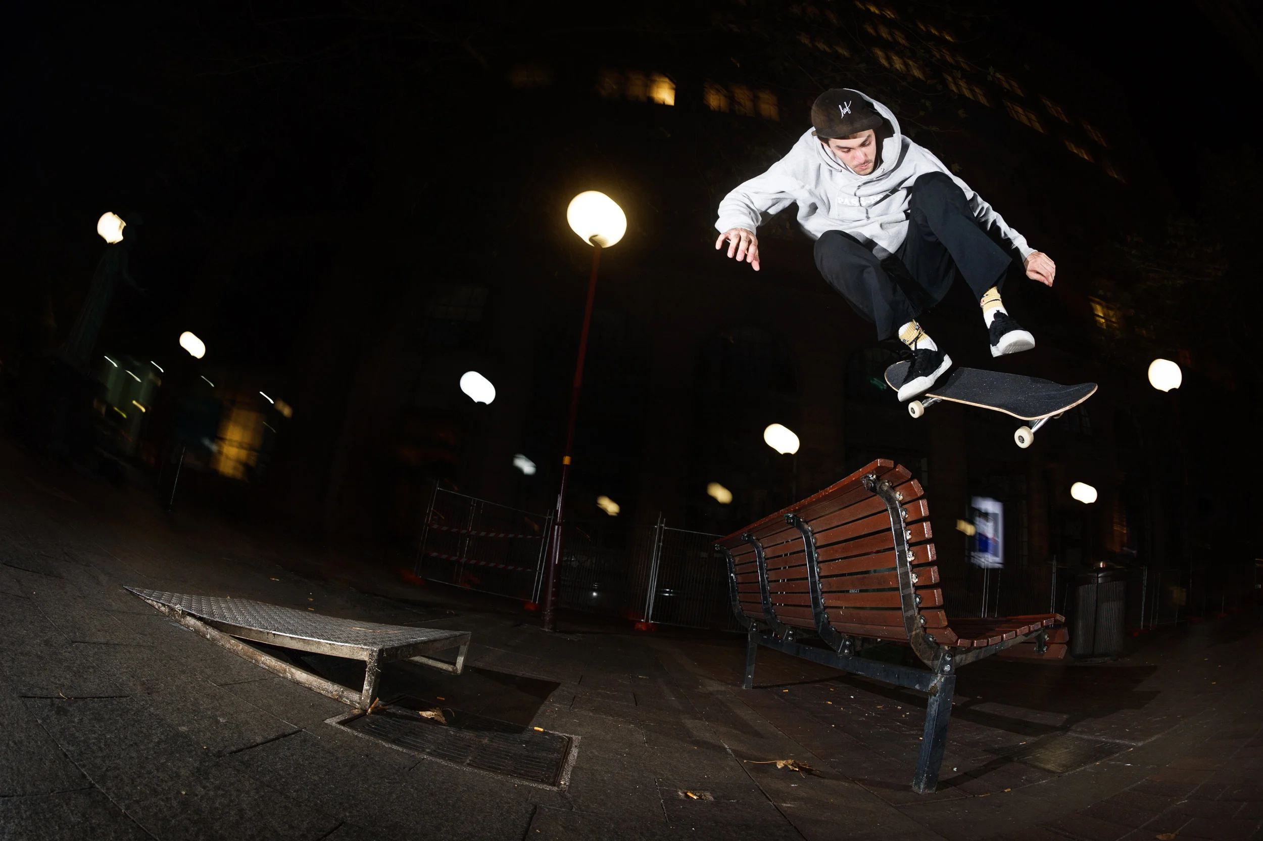 MIKE MIERUSZYNSKI – BACKSIDE KICKFLIP