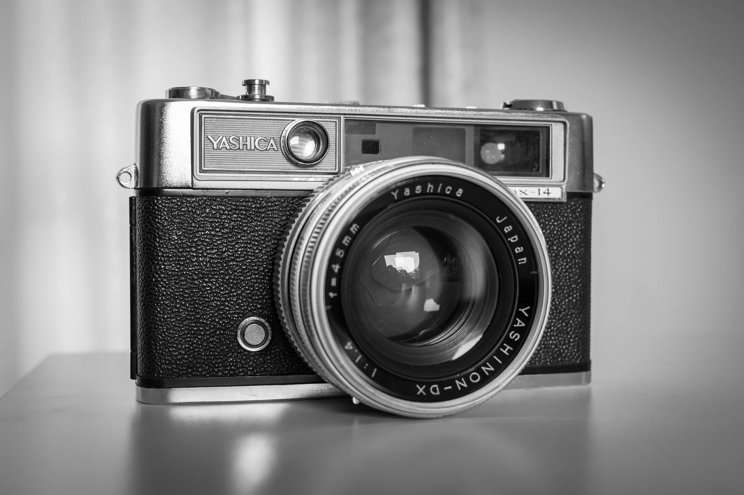 Yashica Lynx 14