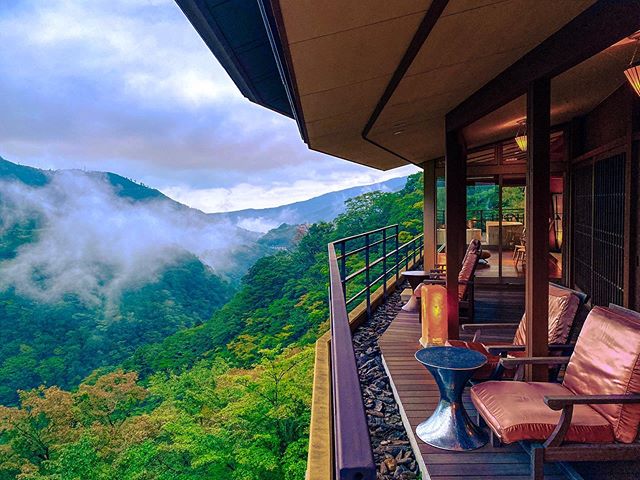 The Ryukan experience.  Relaxation level over 9000. #Hakone #ryukan #japan .
.
.
#hakoneginyu #AdventureTimeChris #travel #instatravel #traveler #travelgram #japantravel #adventure #nature #naturephotography #travelphotography #travelphoto