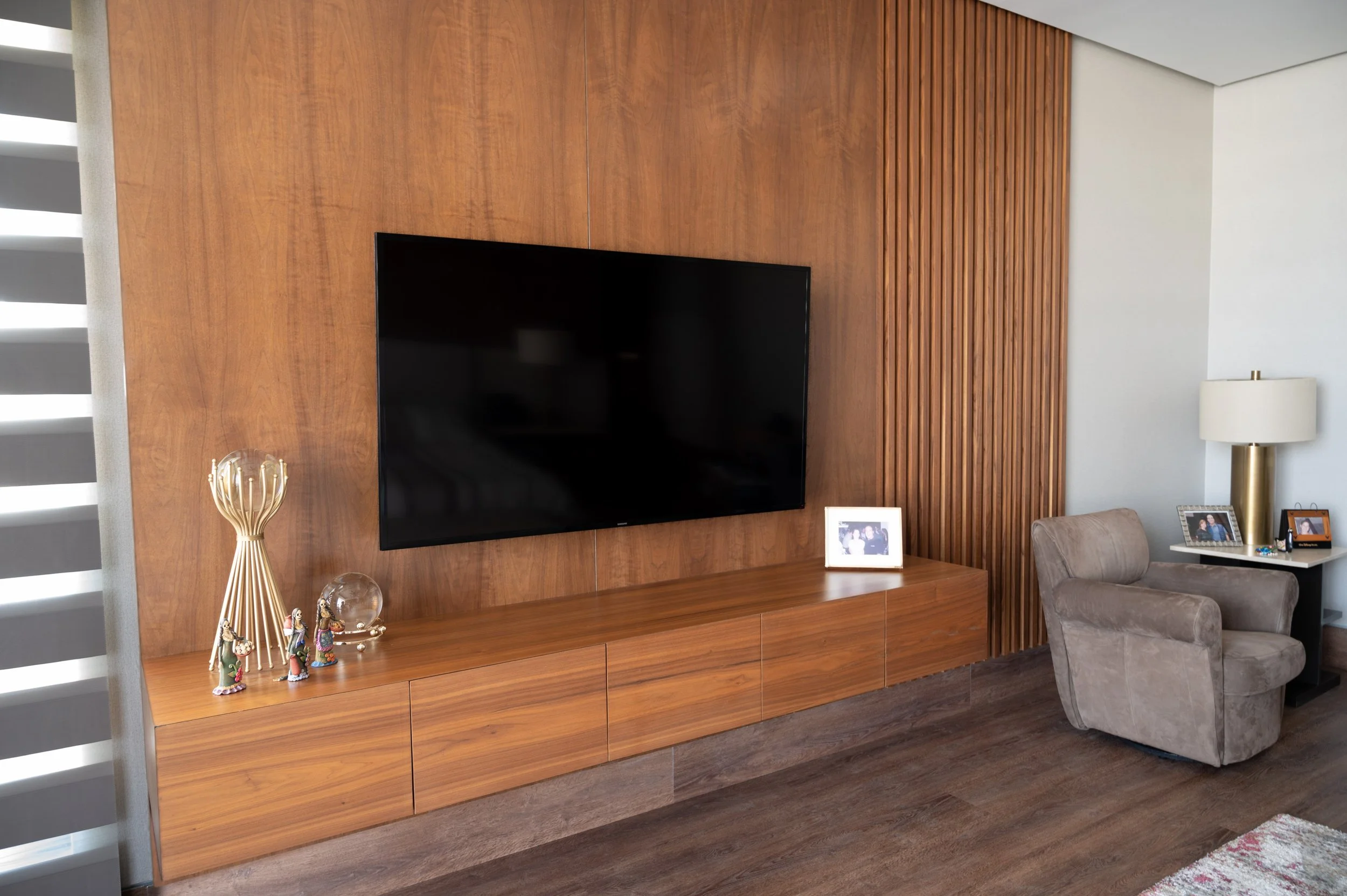 Mueble de TV en recamara principal 