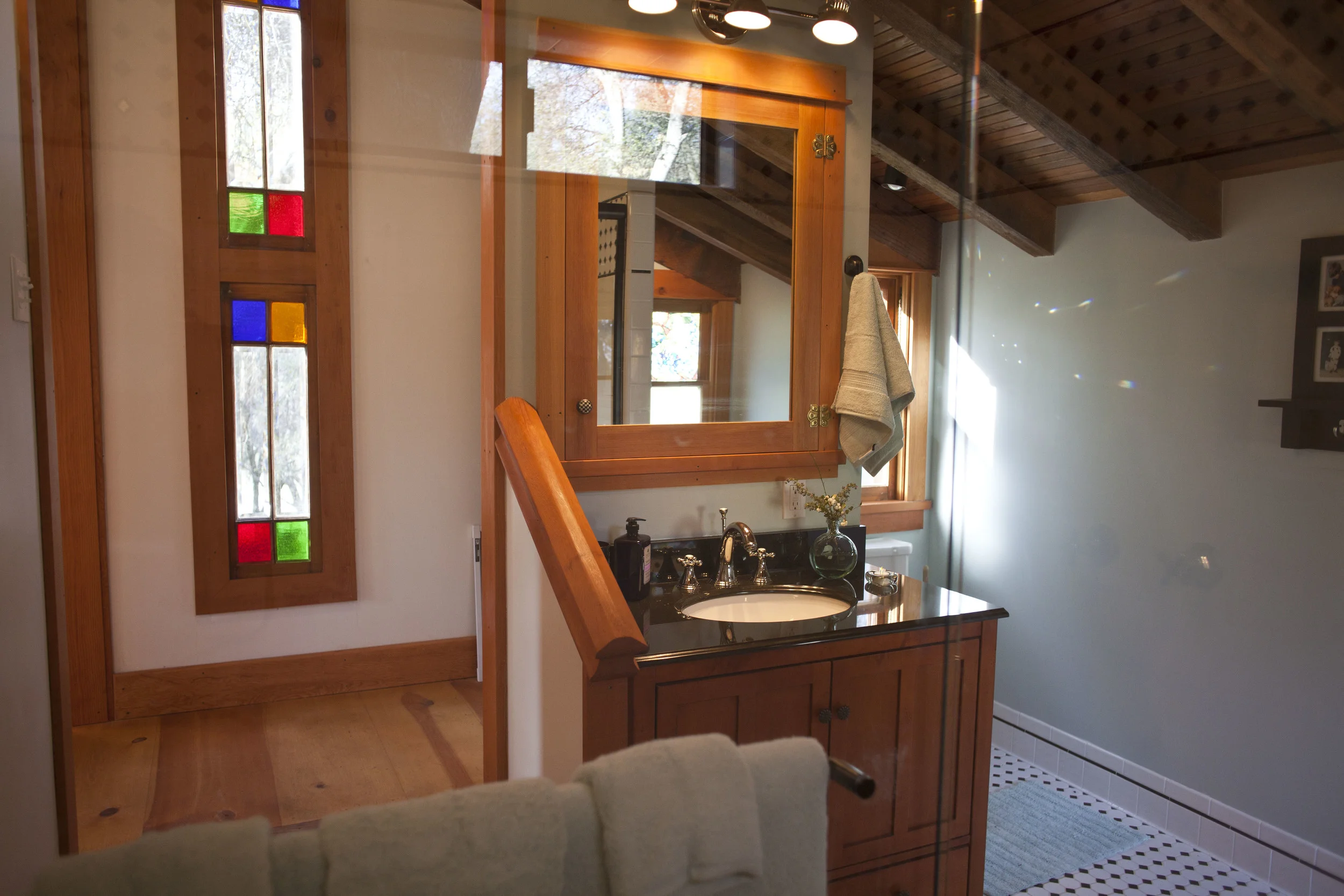 Cabin Int 8.jpg