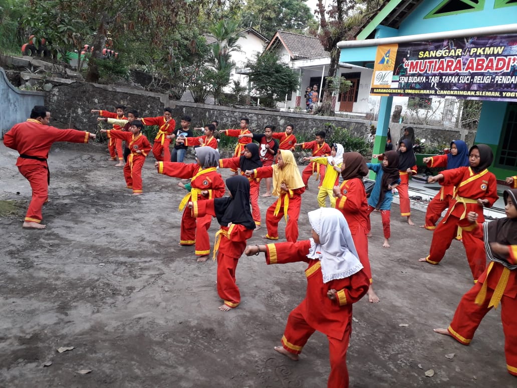 Pencaksilat1-1.jpeg