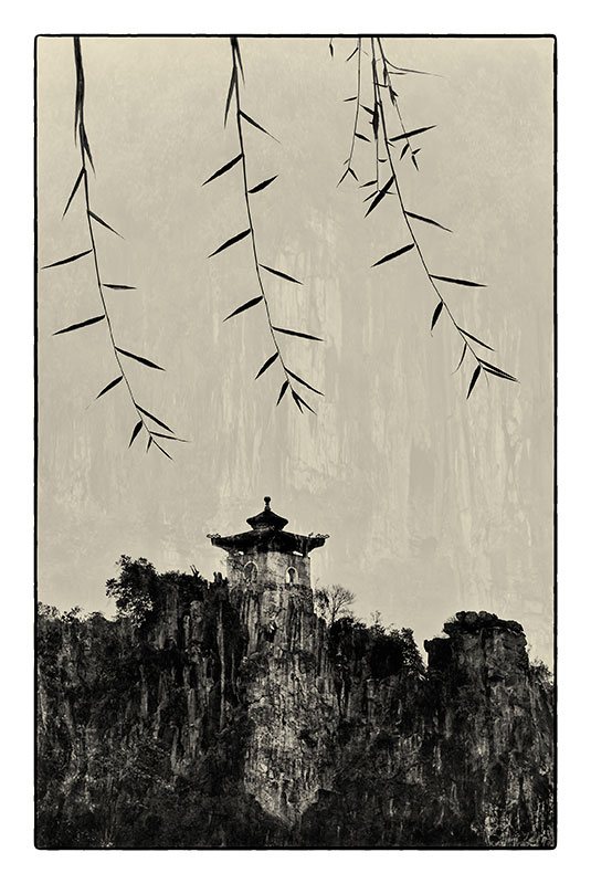 Yangshuo-Pagoda-web.jpg