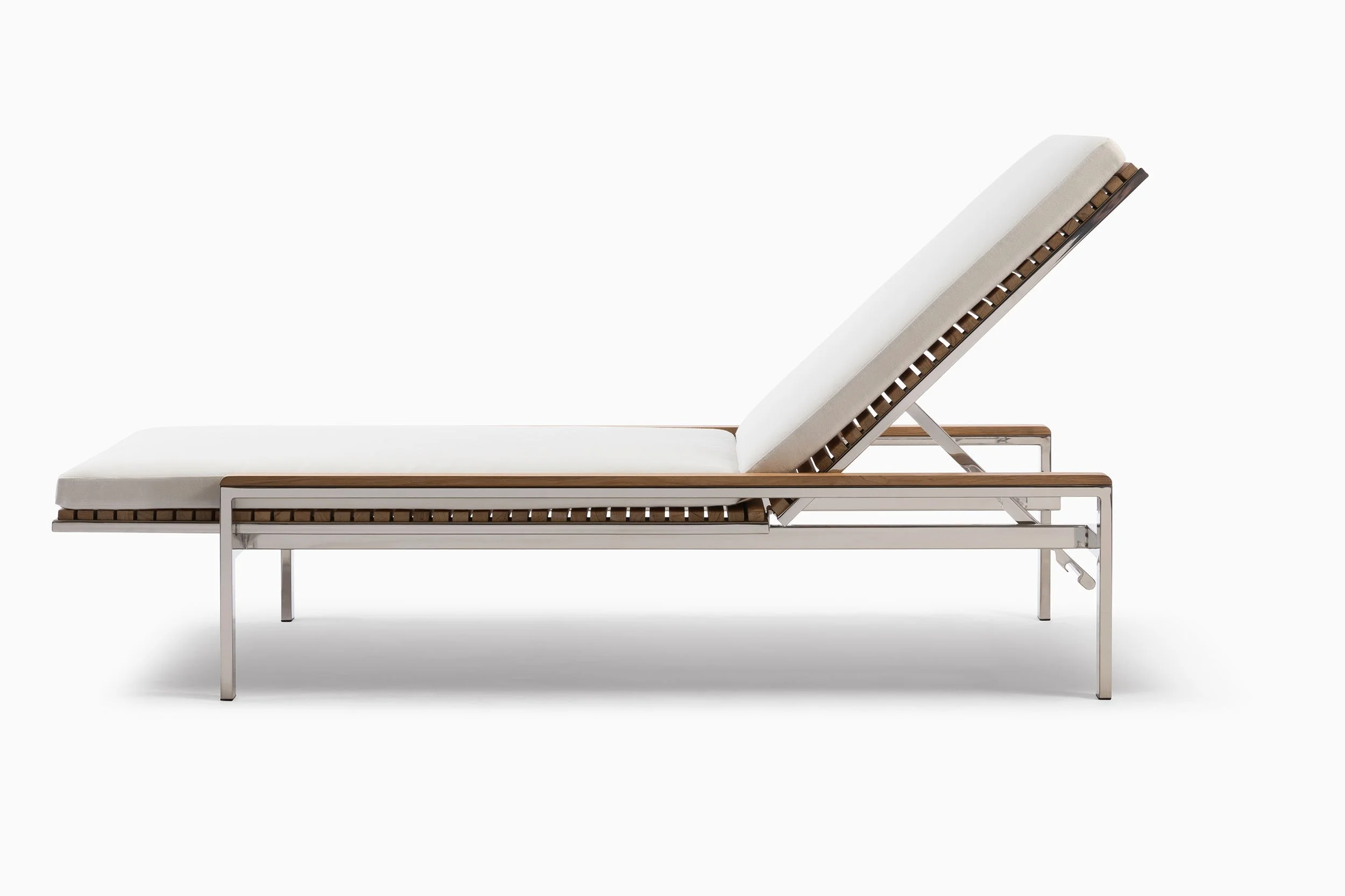 Echo High Chaise 2.jpg