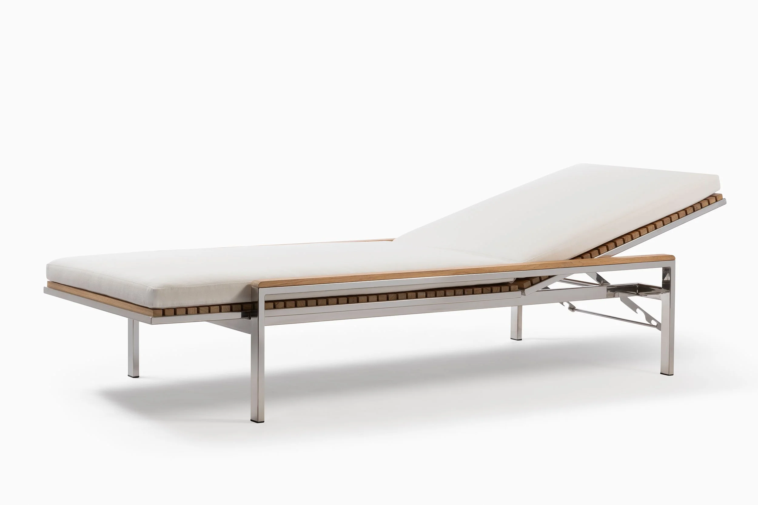 Echo High Chaise 4.jpg