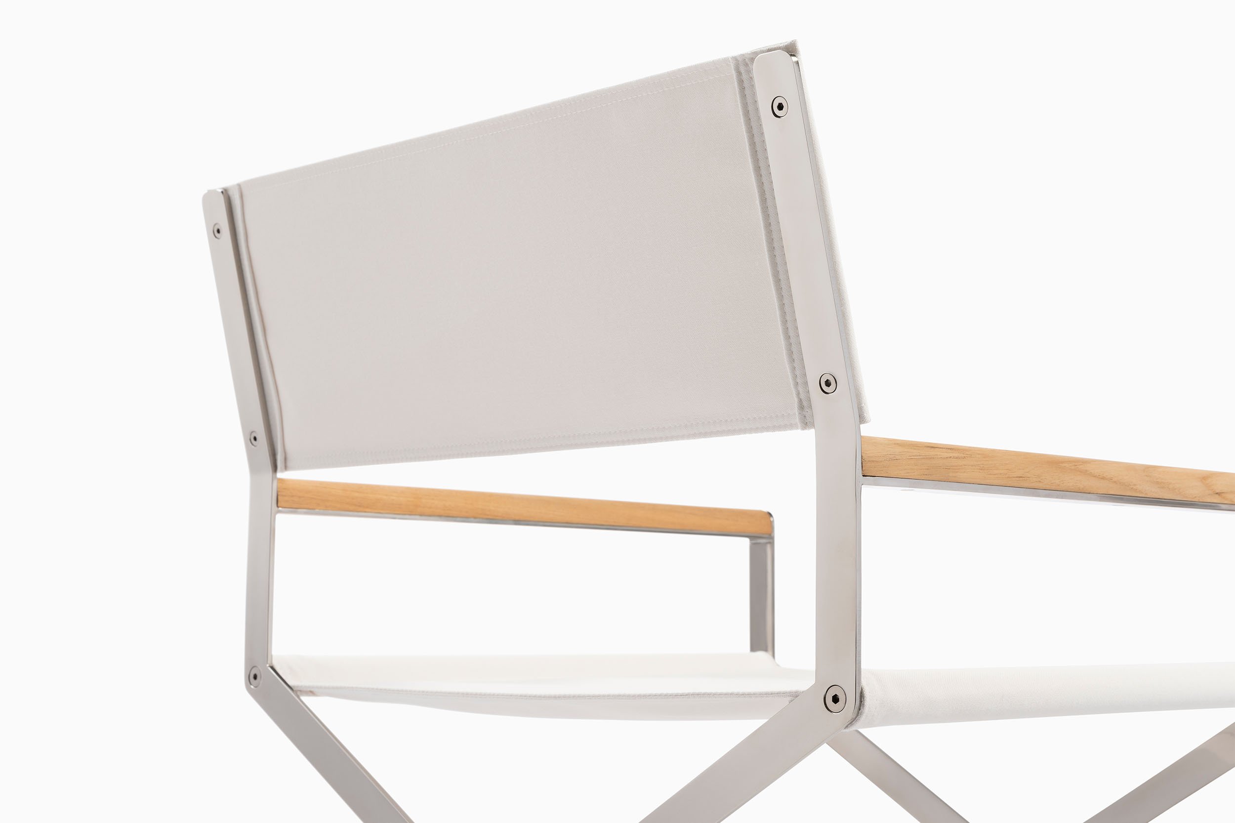 Echo Folding Lounge Chair 4.jpg