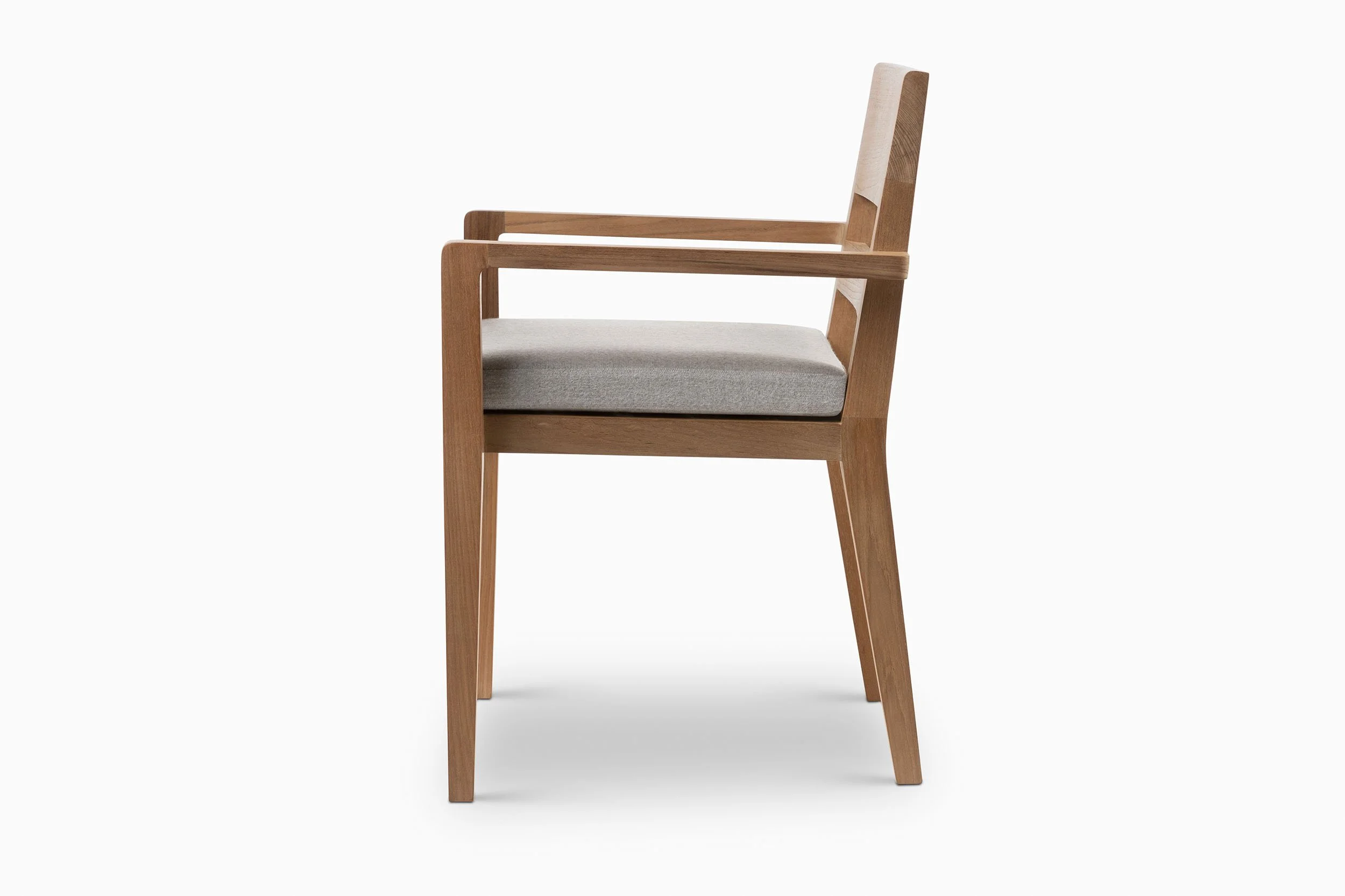 Banyan Dining Arm Chair 004.jpg