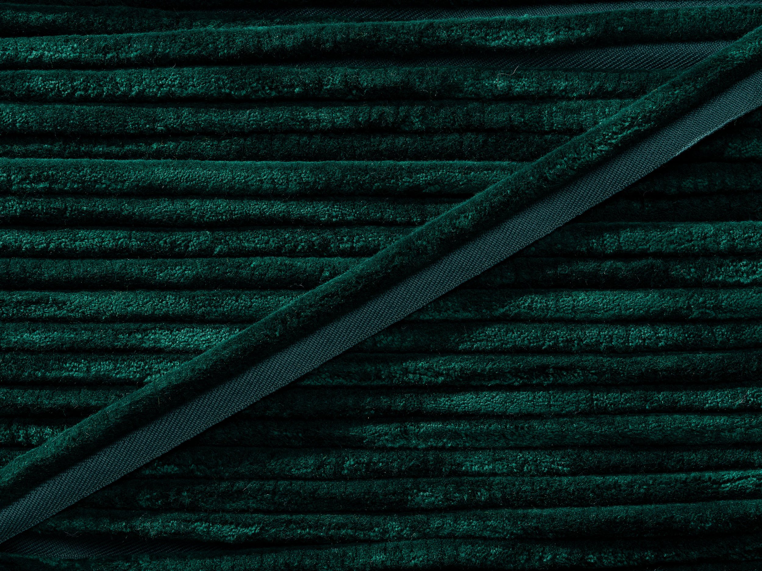 Dolce Emerald (2).jpg