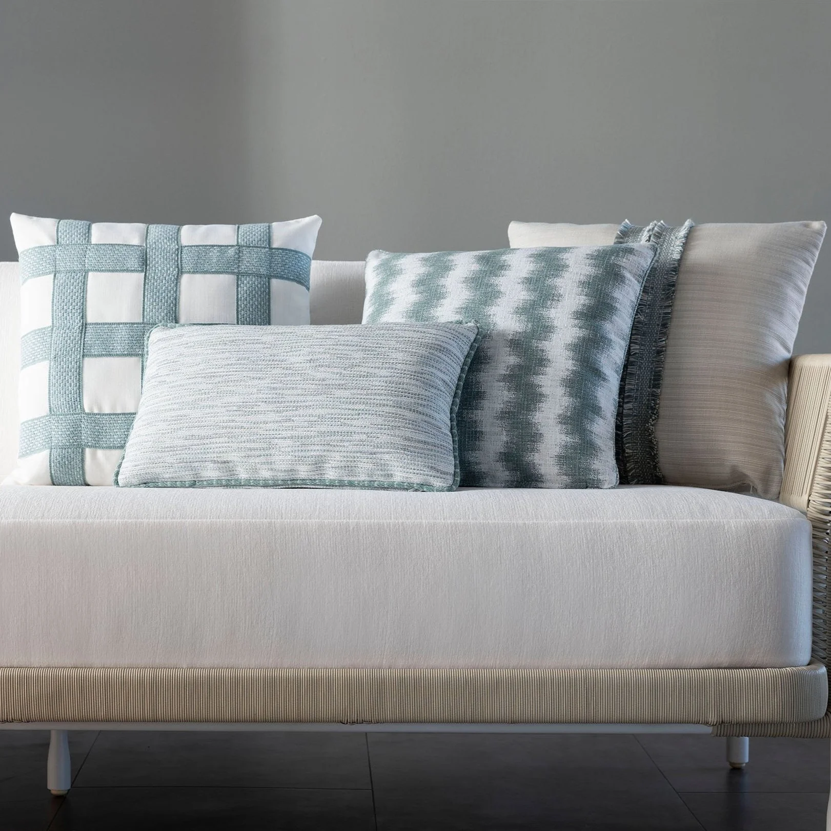 Link+Outdoor+Pillows+2024+%283%29.jpg