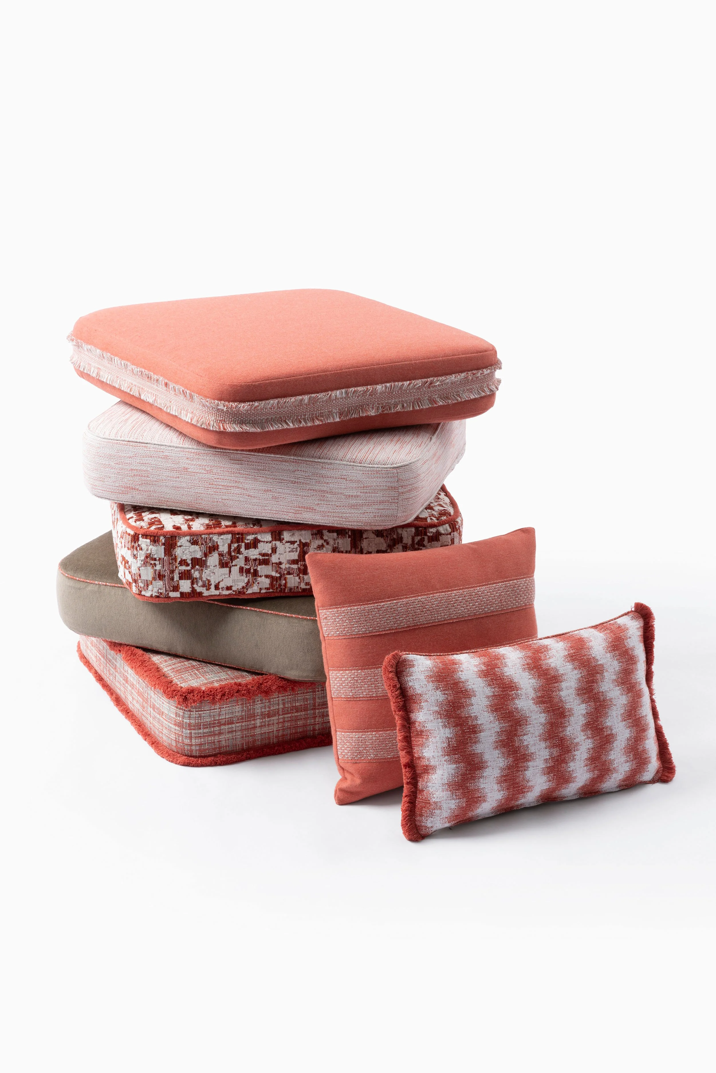 Link Outdoor Pillows 2024 (20).jpg